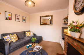 THE GEORGE FIELDS - LONG STAY OFFER - FREE Parking, Canterbury
